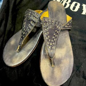 BED/STU COBBLER SERIES SANDALS SIZE 10